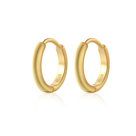 Boutique Jewelry - NEW 18k Gold Vermeil Hoop Earrings